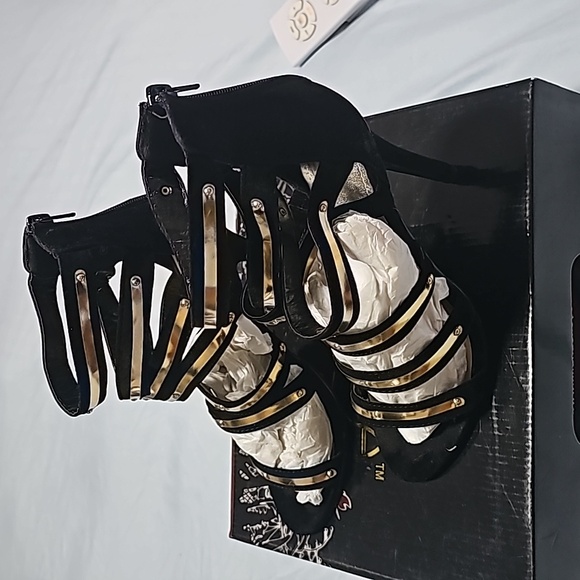 Black and Gold Strappy Heels - Picture 3 of 12